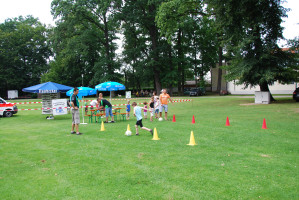 Fußballtribbling durch den SC Teublitz | Bild: SPD Teublitz