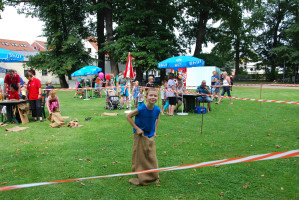 Kind beim Sackhuepfen | Bild: SPD Teublitz