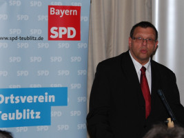 Bürgermeisterkandidat Alfred Gawinowski bei seiner Rede | Bild: SPD Teublitz