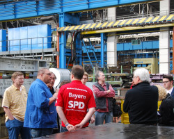Bei der Besichtigung der Fa. Läpple | Bild: SPD Teublitz