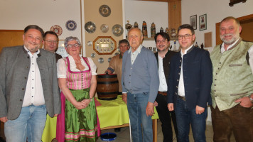 Ehrengäste