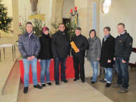 Weihnachtsbesuch in der Pfarrkirche Herz Jesu bei Pfarrer Hirmer | Bild: Andreas Michlski