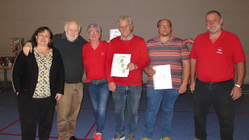 Die Sieger unseres Preisschafkopfes mit den Organisatoren des Ortsvereins | Bild: A. Michalski