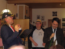 "Donald Trump" mit Synchronübersetzer Matthias Haberl | Bild: SPD Teublitz